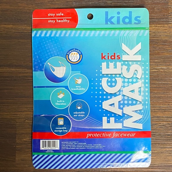 🟢 {3/$15} Space Pattern Reusable Kids Face Mask 💫🪐 - Picture 3 of 5